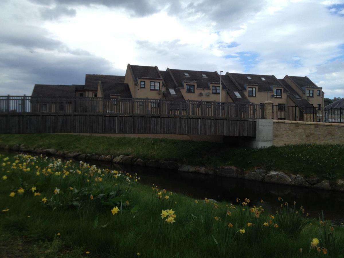 River View Apartment Elgin Luaran gambar